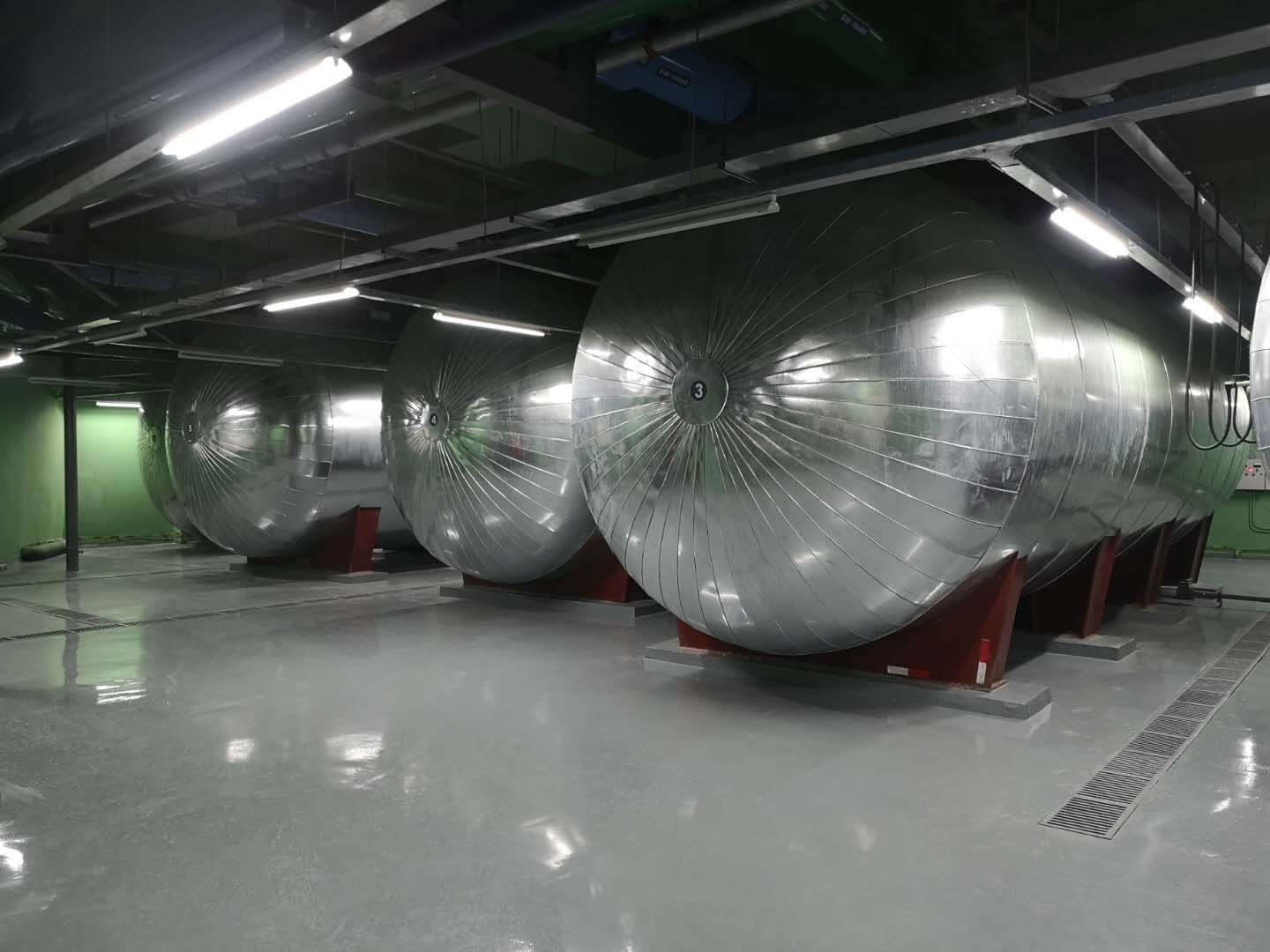 卧式闭式承压蓄冷罐